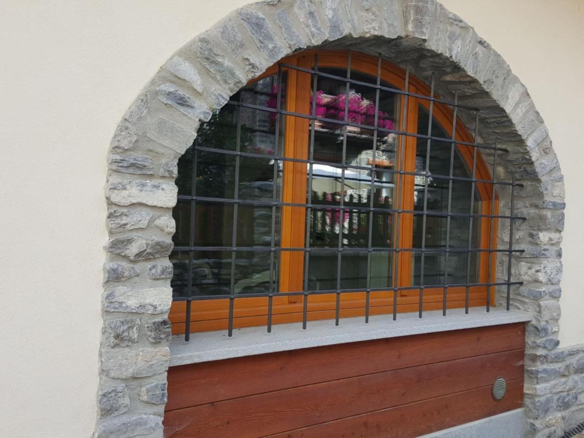Deacons Lodge Bardonecchia Eksteriør bilde